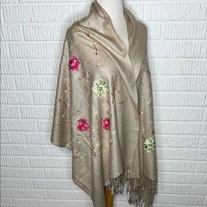 Yusoyu Embroidered Floral Shawl Wrap